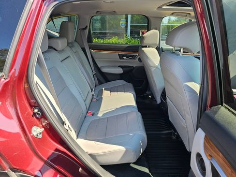 Used 2018 Honda CR-V Touring image 12