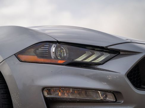 Used 2021 Ford Mustang GT RWD image 25