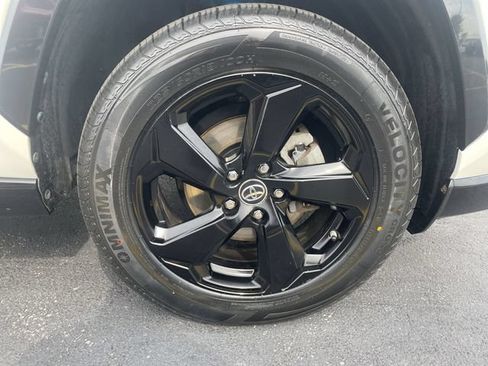 Used 2019 Toyota RAV4 XSE w/ Carpet Mat Package AWD/4WD image 41