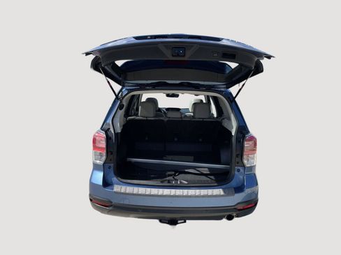 Used 2018 Subaru Forester 2.5i Limited AWD/4WD image 16