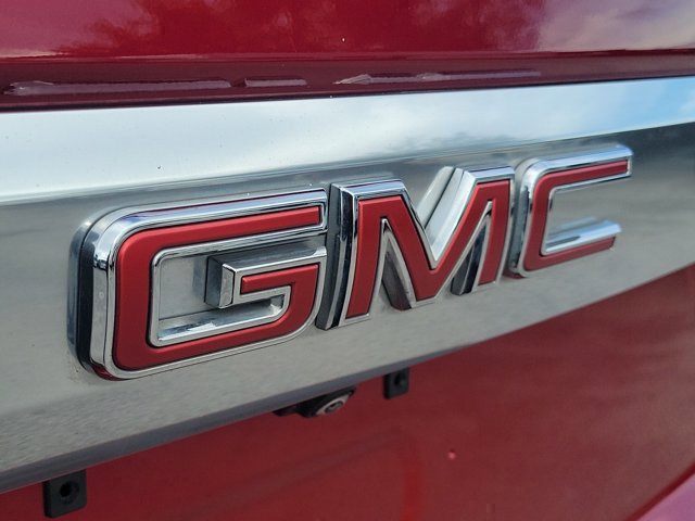 Used 2024 GMC Yukon Denali RWD image 10