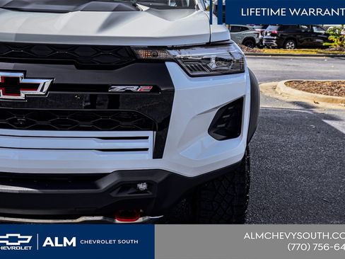 New 2026 Chevrolet Colorado ZR2 w/ Technology Package AWD/4WD image 17