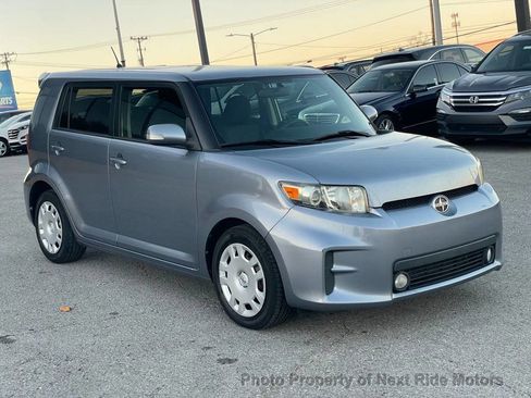 Used 2012 Scion xB image 4