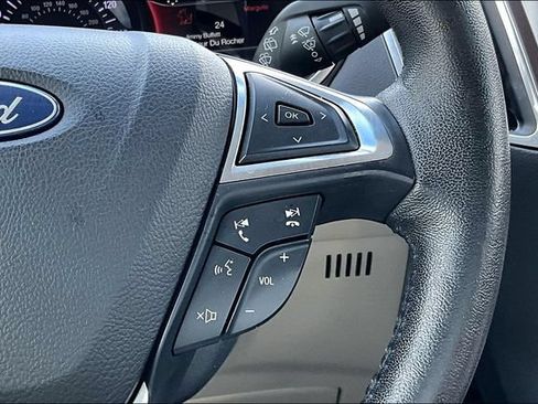 Used 2020 Ford Edge Titanium FWD image 12