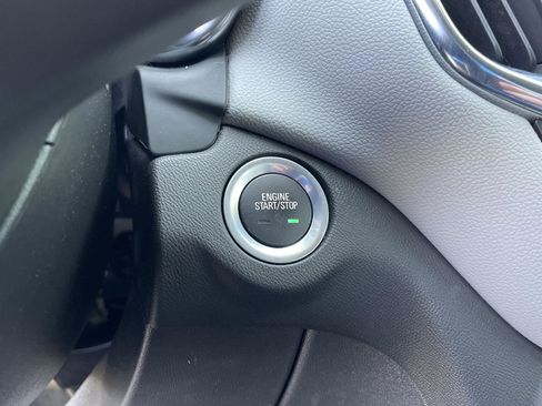 Used 2024 Chevrolet Equinox LS w/ LS Convenience Package FWD image 17