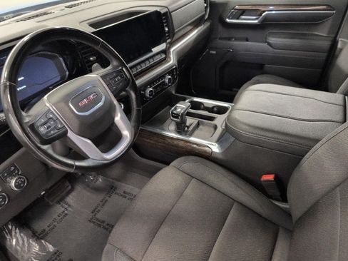 Used 2023 GMC Sierra 1500 Elevation w/ Preferred Package AWD/4WD image 9