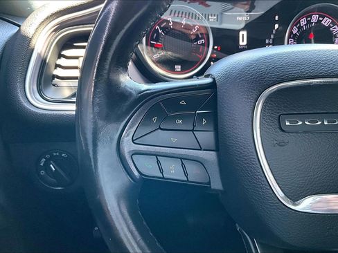 Used 2019 Dodge Challenger SXT RWD image 19