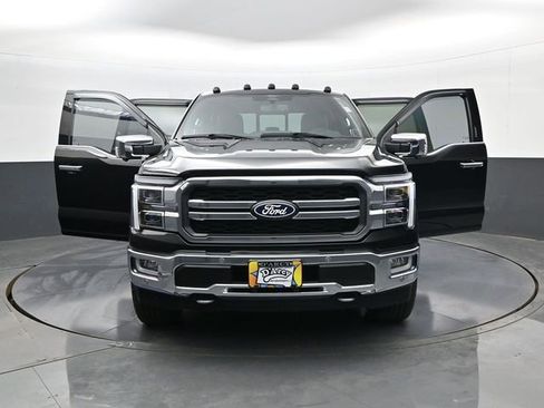 Used 2024 Ford F150 Lariat w/ FX4 Off-Road Package image 31