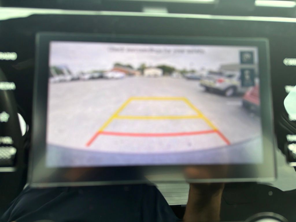 Used 2023 Hyundai Santa Cruz SE FWD image 13