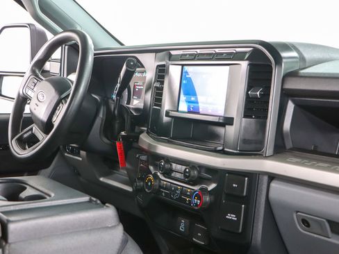 Used 2023 Ford F350 XL w/ XL Chrome Package image 27