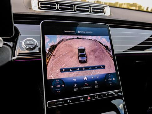 Used 2023 Mercedes-Benz S 580 4MATIC Sedan w/ AMG Line image 55