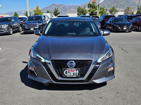 Used 2021 Nissan Altima 2.5 SV image 11