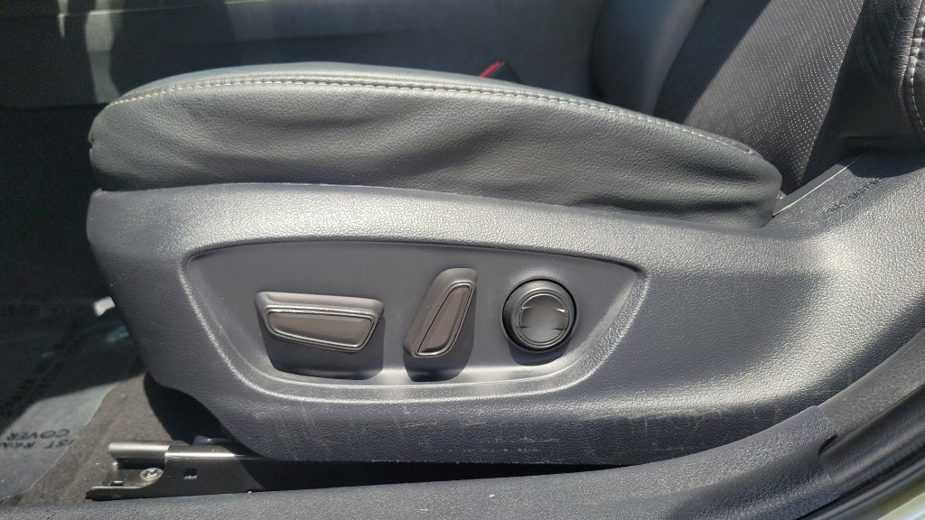 Used 2023 Toyota Camry XSE FWD image 16