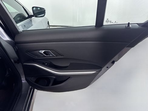 Used 2024 BMW 330i Sedan w/ Convenience Package image 28