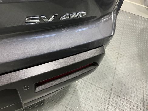 Used 2024 Nissan Pathfinder SV image 4