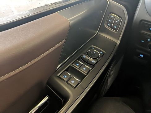 Used 2021 Ford F150 Lariat w/ Equipment Group 502A High image 29