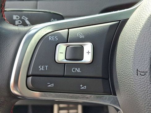 Used 2015 Volkswagen GTI S FWD image 23