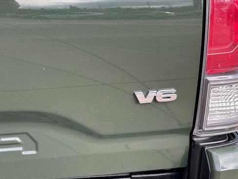 Certified 2021 Toyota Tacoma TRD Sport w/ Technology Package image 33