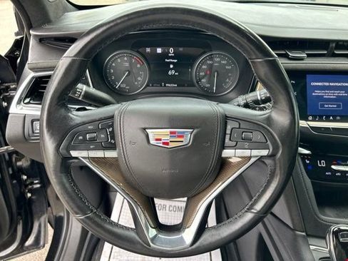 Used 2022 Cadillac XT6 Premium Luxury w/ Platinum Package AWD/4WD image 15