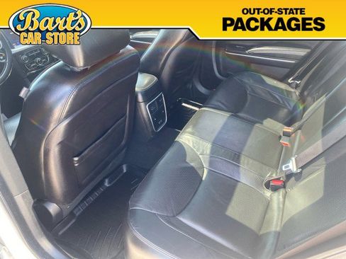Used 2019 Chrysler 300 Limited AWD/4WD image 20