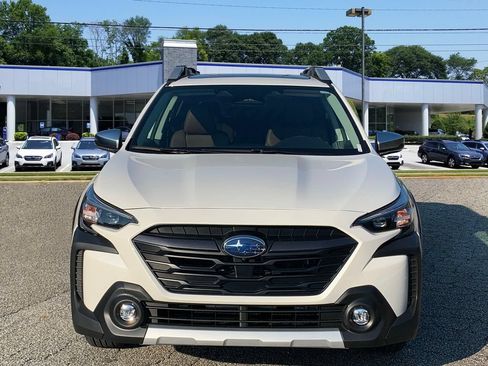 New 2025 Subaru Outback Touring w/ Popular Package #2 AWD/4WD image 2