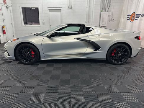 Used 2024 Chevrolet Corvette Stingray Coupe w/ Z51 Performance Package image 6