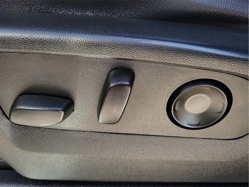 Used 2021 Chevrolet Suburban Premier w/ Texas Edition image 15