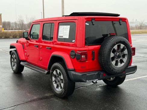 Used 2020 Jeep Wrangler Unlimited Sahara image 5