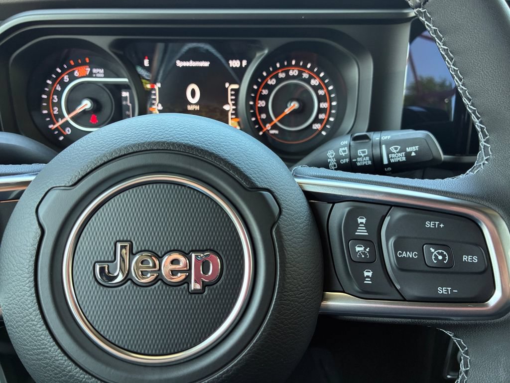 New 2026 Jeep Wrangler Unlimited Sahara AWD/4WD image 12
