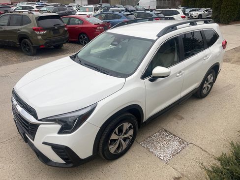 Used 2024 Subaru Ascent Premium w/ Convenience Package AWD/4WD image 5