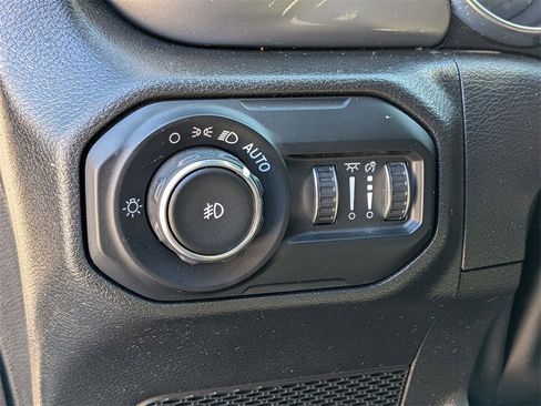 Certified 2022 Jeep Wrangler Unlimited Sahara w/ Safety Group image 14