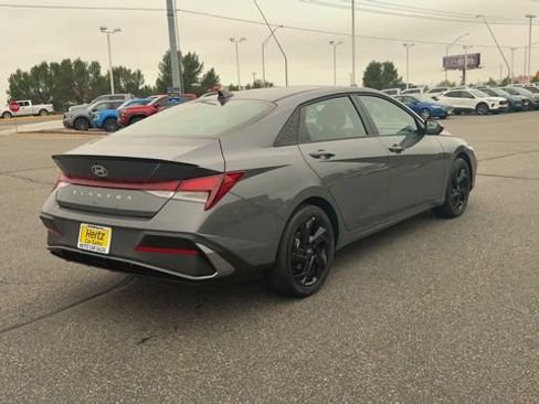 Used 2026 Hyundai Elantra Sport FWD image 8