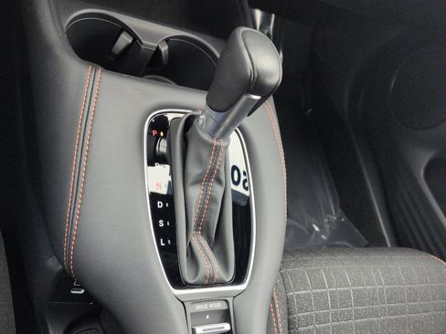 Used 2024 Honda HR-V Sport image 22