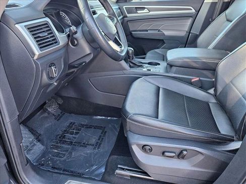 Used 2021 Volkswagen Atlas SE FWD image 15