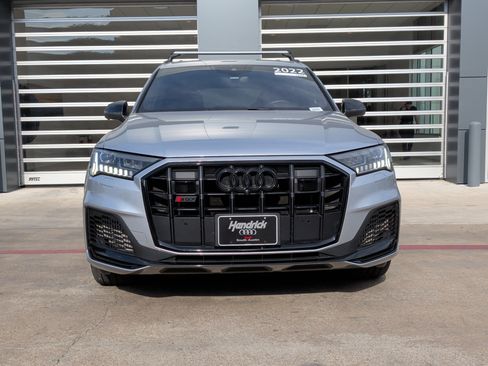 Certified 2022 Audi SQ7 Prestige w/ Prestige Package image 3