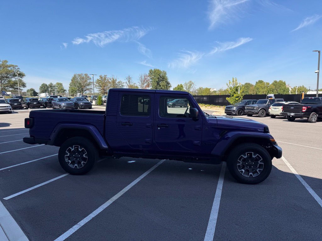Used 2026 Jeep Gladiator Sport AWD/4WD image 6