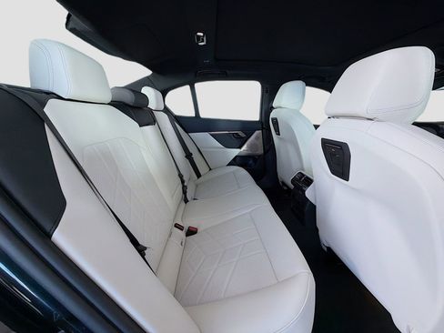 New 2026 BMW i5 eDrive40 AWD/4WD image 29