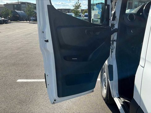New 2025 Mercedes-Benz Sprinter 2500 image 10