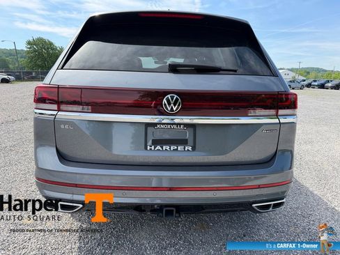 Used 2025 Volkswagen Atlas SEL Premium R-Line image 4