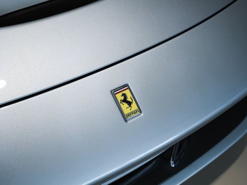 Used 2021 Ferrari F8 Tributo RWD image 34