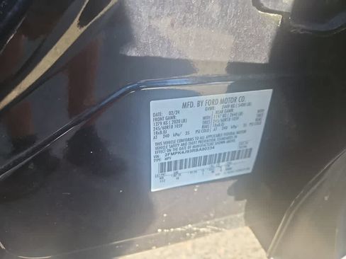 Certified 2024 Ford Edge SEL AWD/4WD image 21