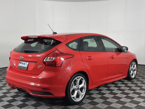 Used 2013 Ford Focus ST FWD image 32