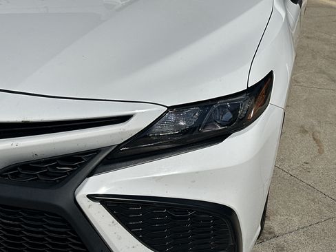Used 2024 Toyota Camry SE w/ Cold Weather Package FWD image 11