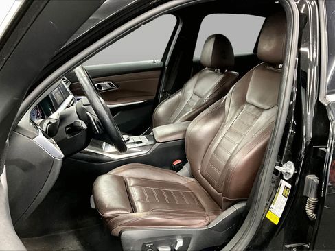 Used 2019 BMW 330i Sedan w/ Convenience Package RWD image 7