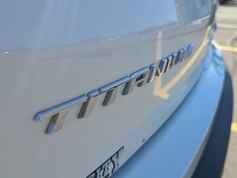 Used 2023 Ford Edge Titanium w/ Class II Trailer Tow Package AWD/4WD image 7