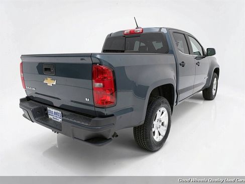 Used 2017 Chevrolet Colorado LT w/ LT Convenience Package RWD image 5