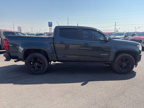 Used 2017 Chevrolet Colorado Z71 AWD/4WD image 6