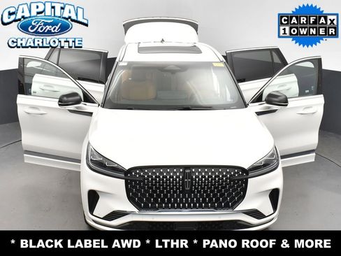 Used 2025 Lincoln Aviator Black Label image 39