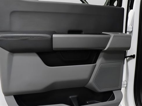 Used 2024 Ford F350 XLT image 23