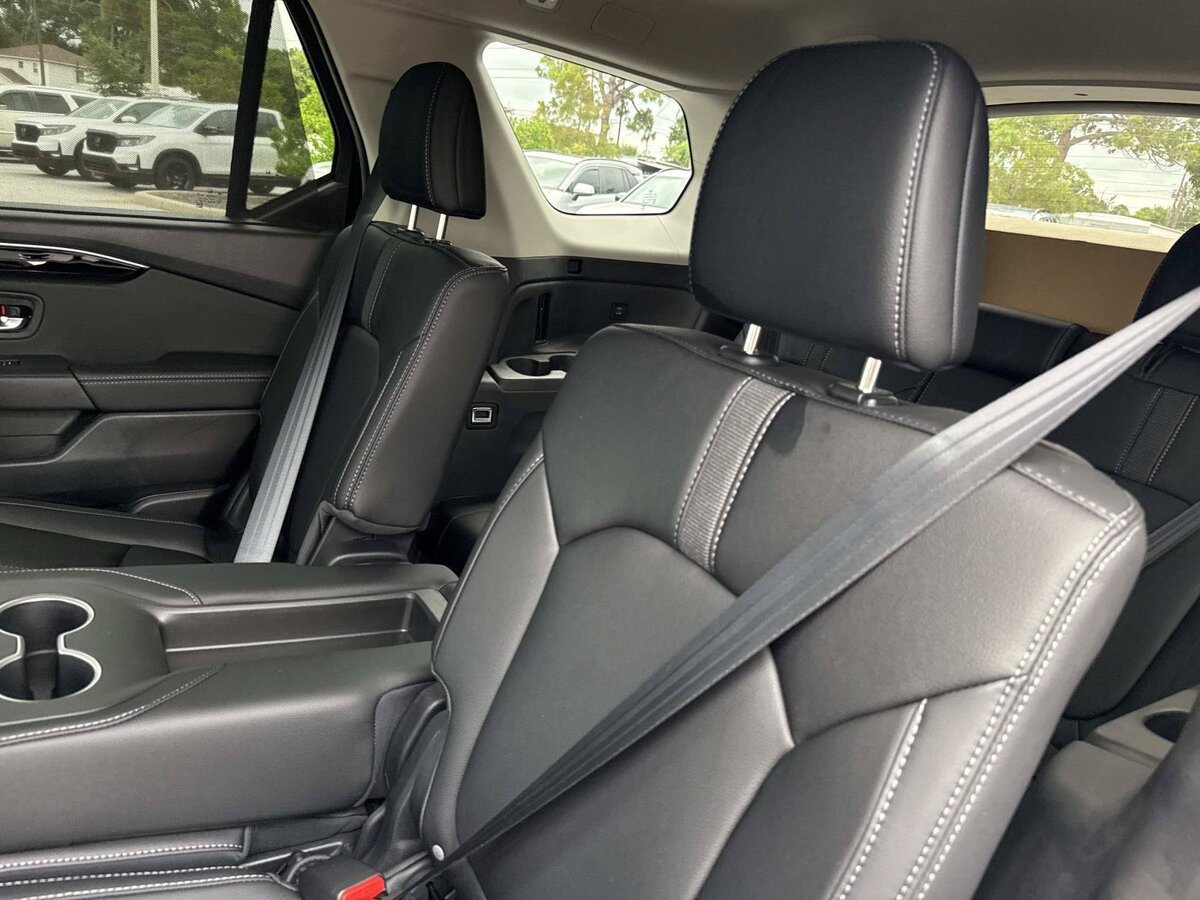 New 2026 Honda Pilot EX-L image 15